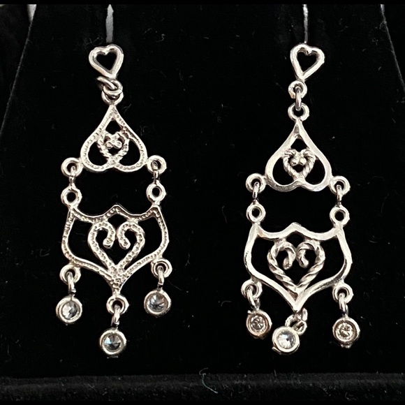 Vintage 10k gold earrings with natural diamonds - Picture 1 of 2